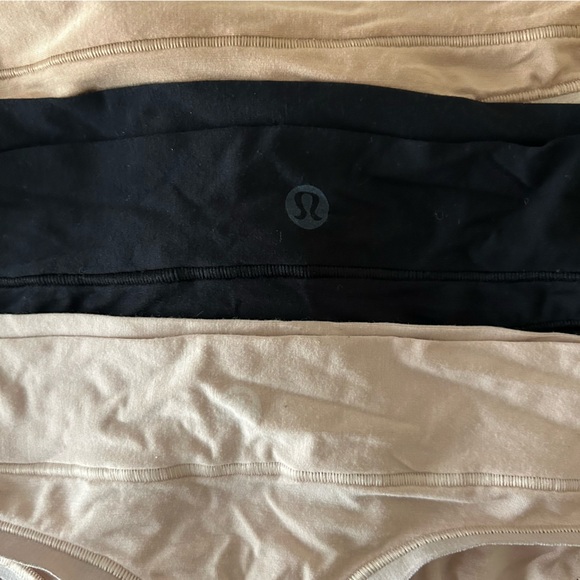 NWOT Lululemon InvisiWear Mid-Rise Thong Underwear Set of 4 Size S/P - Picture 2 of 4